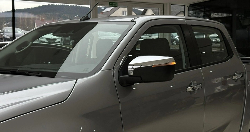 Isuzu D-Max cena 165900 przebieg: 7127, rok produkcji 2022 z Śrem małe 781